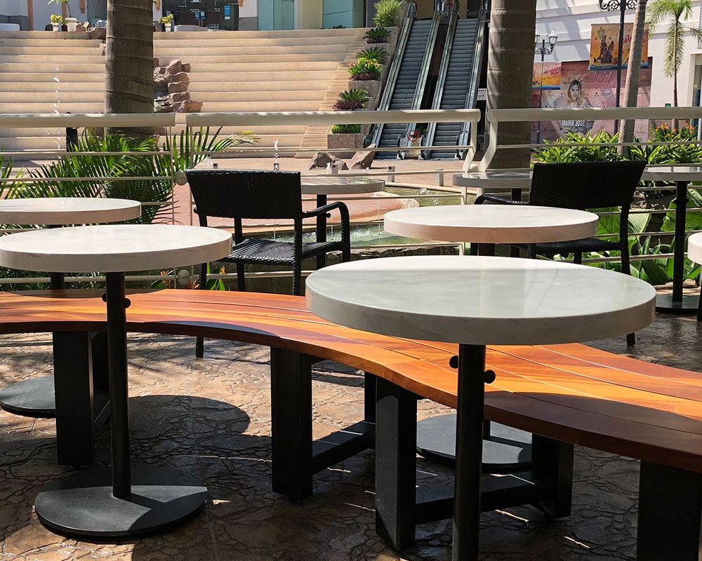Mobiliario a medida para cafetería — Starbucks, vista 4